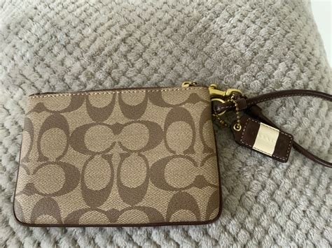 coach change purse